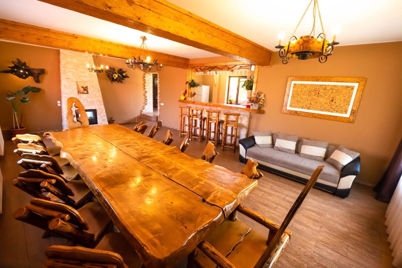 Casa De Vacanta Sadu Luaran gambar