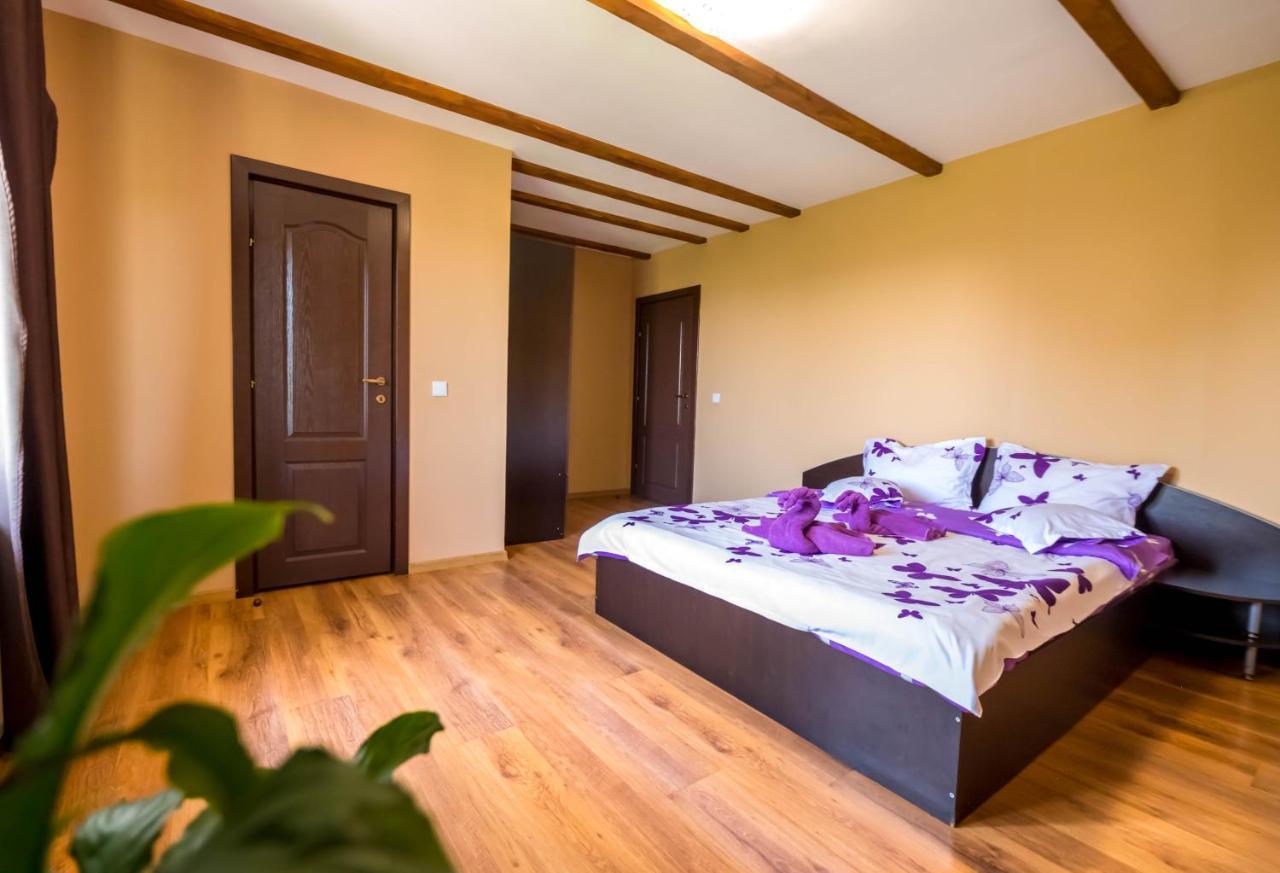 Casa De Vacanta Sadu Luaran gambar